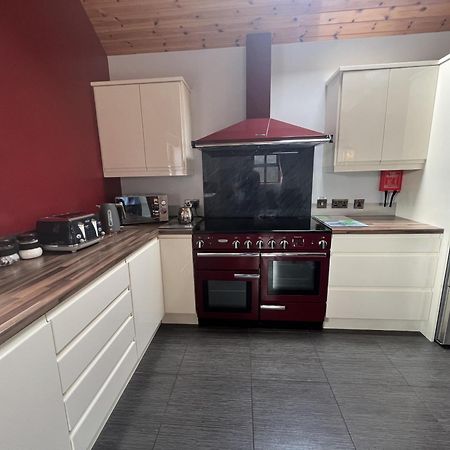 Avoca Lodge Lisburn Buitenkant foto