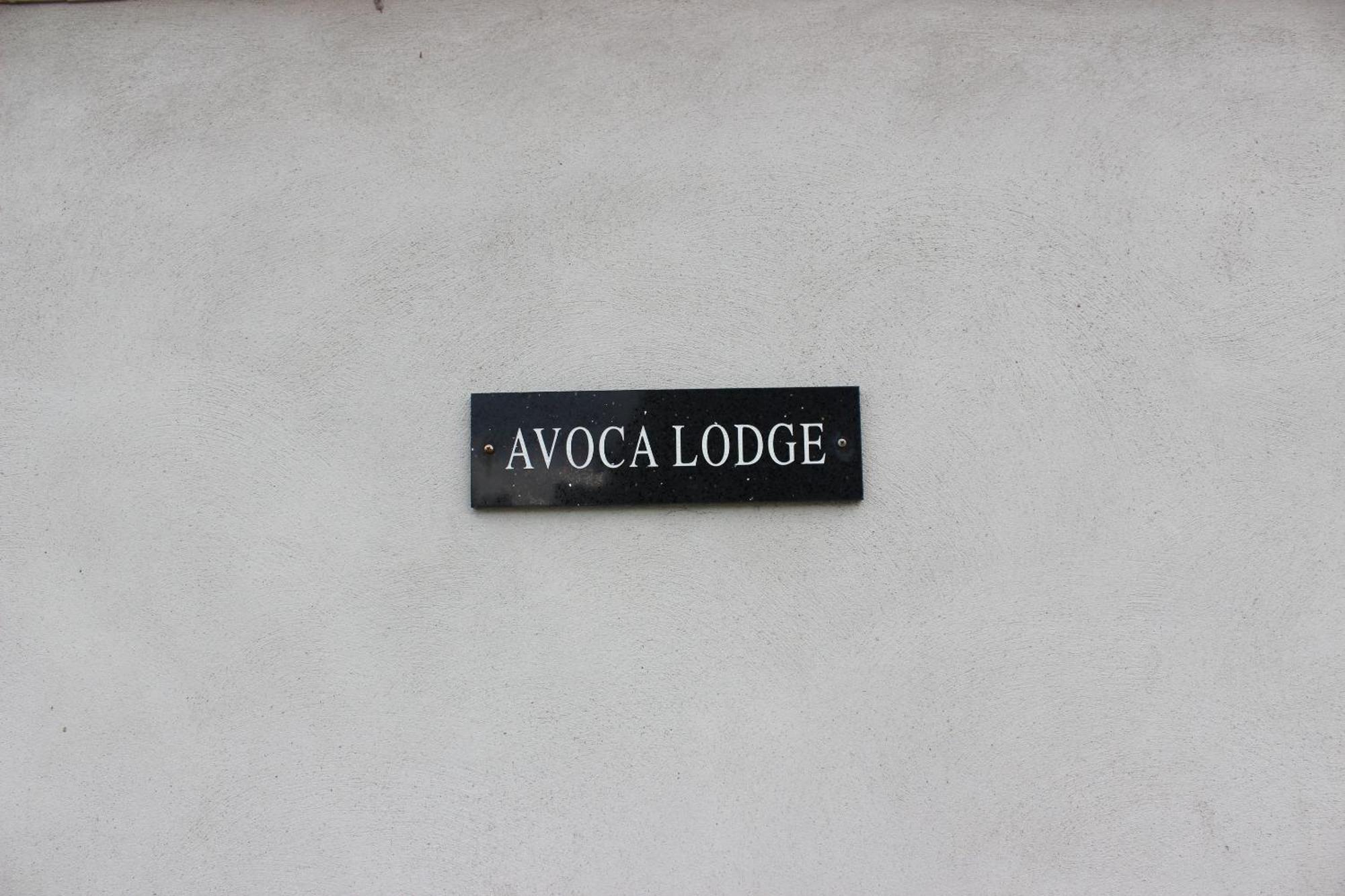 Avoca Lodge Lisburn Buitenkant foto
