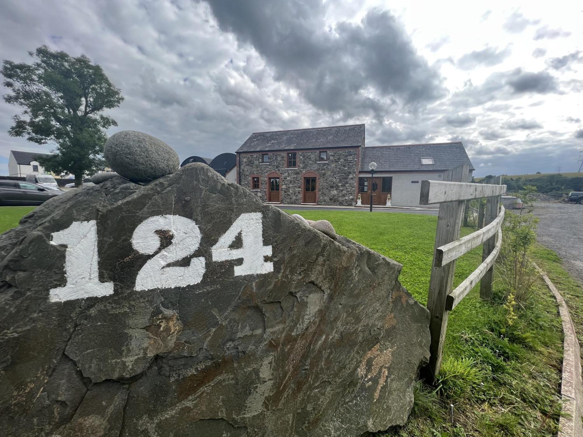 Avoca Lodge Lisburn Buitenkant foto